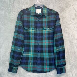 American Eagle Outfitters Blue and Green Plaid Shirt Size S